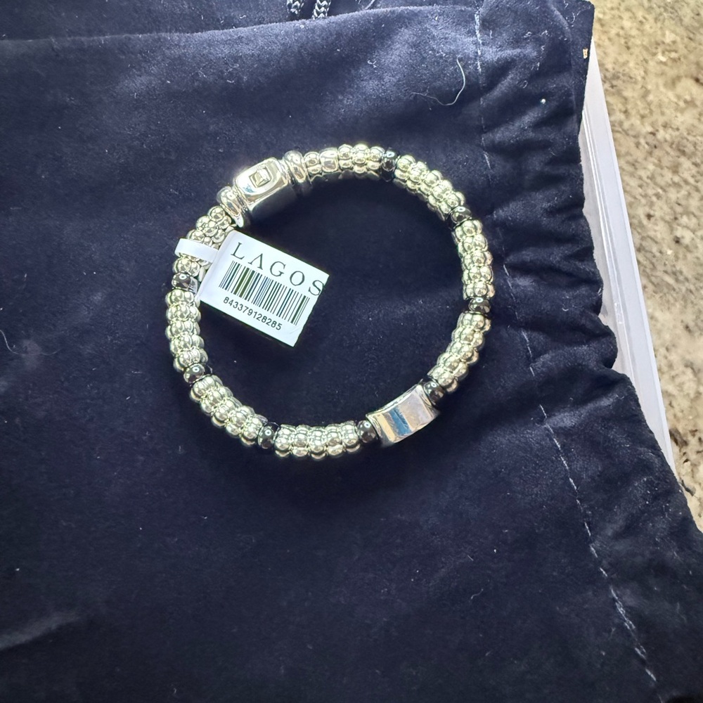 Black Ceramic and Diamond Circle Bracelet from Lagos Sz6 and Sz7( 9mm) - Picture 9 of 11